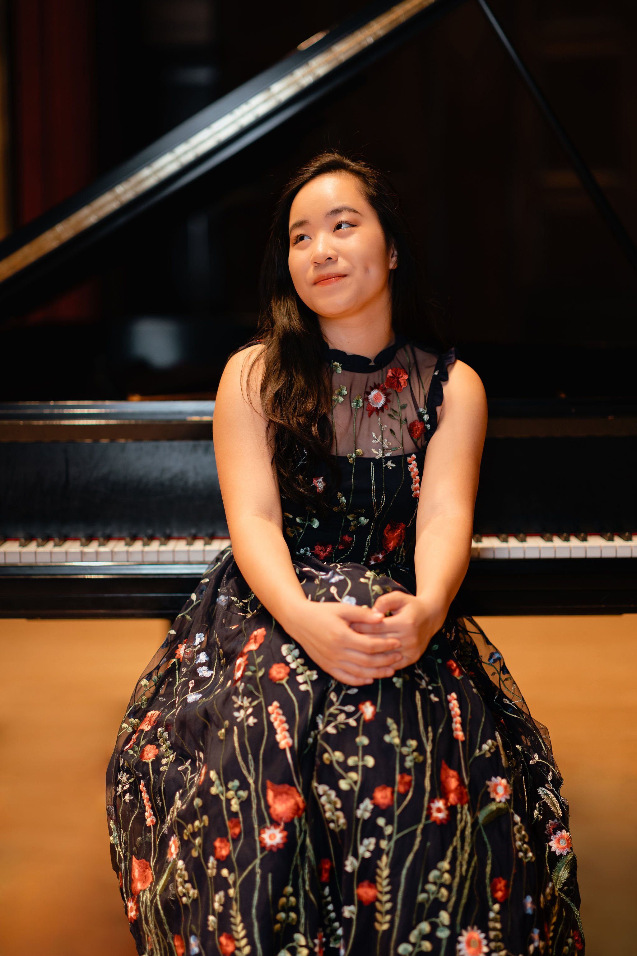 Piano photoshoot with a pianist in New York City by Meredith Hart Photography